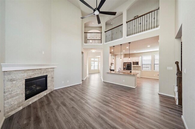 Foto del edificio - 16815 Dampier Dr