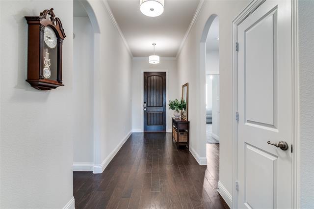 Building Photo - 4214 Selborne Dr