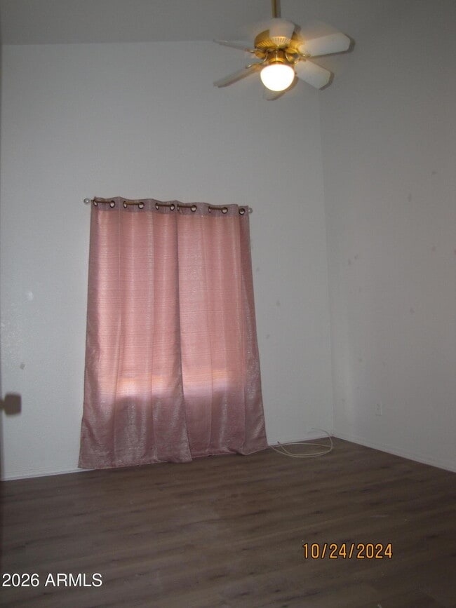 Building Photo - 8541 W Palm Ln