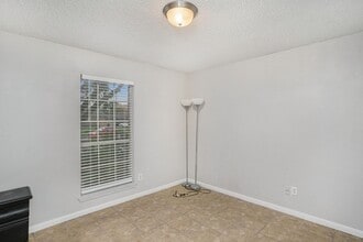 Building Photo - 17306 Fife Ln