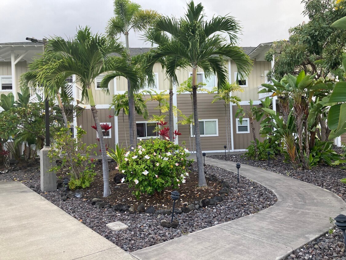 7311001100 Nuuanu Pl Unit E104, Kailua Kona, HI 96740 Condo for