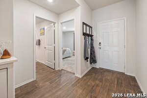 Building Photo - 723 Armadillo Dr