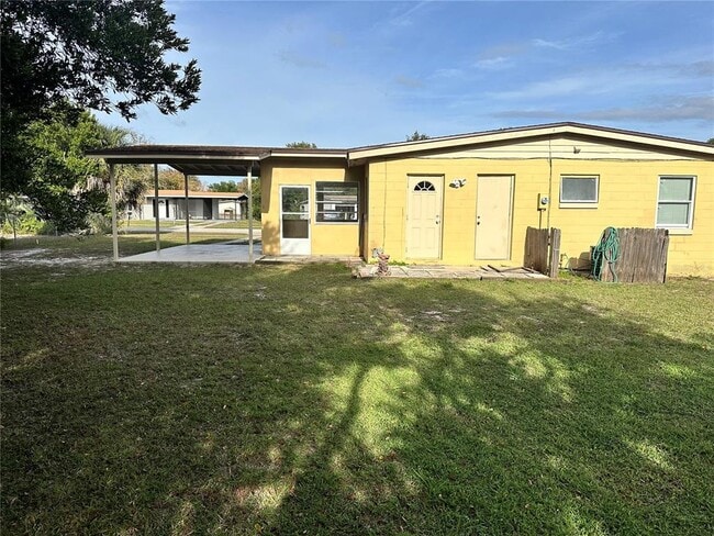 Building Photo - 2302 Idaho Rd