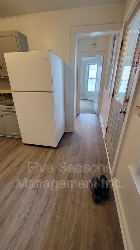 Building Photo - 55 S Union St