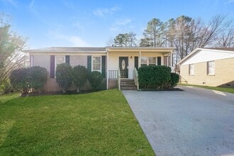 Building Photo - 2804 Patio Pl