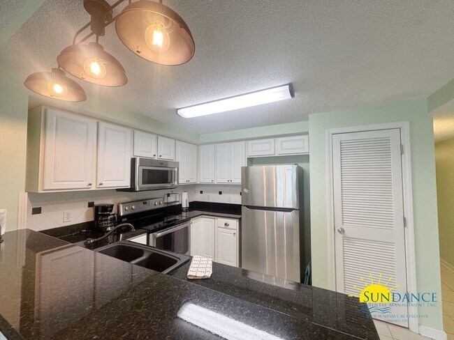 Foto del edificio - FURNISHED waterfront condo in Desirable Intercoastal Point Community!