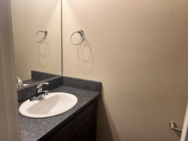 Foto del edificio - Charming, Air-Conditioned, 3-Bed, 2.5-Bath...