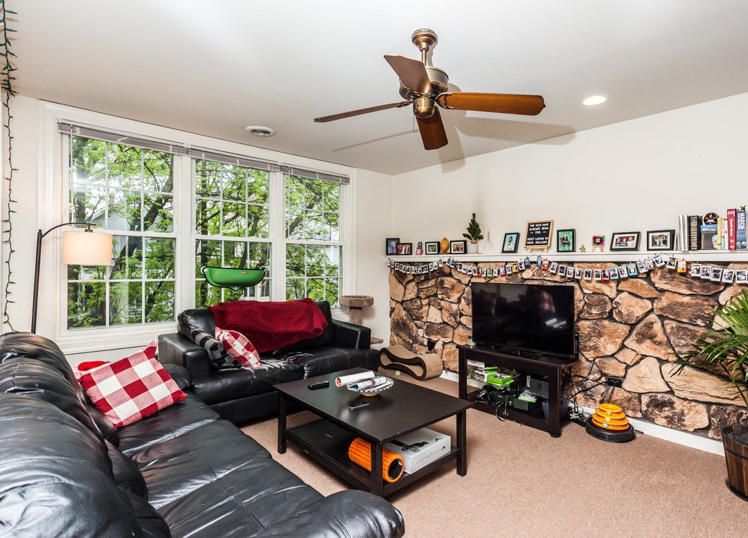 Unit 2 - 4bed/2bath - 2840 N Southport Ave