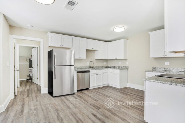Building Photo - 869 Market Way
