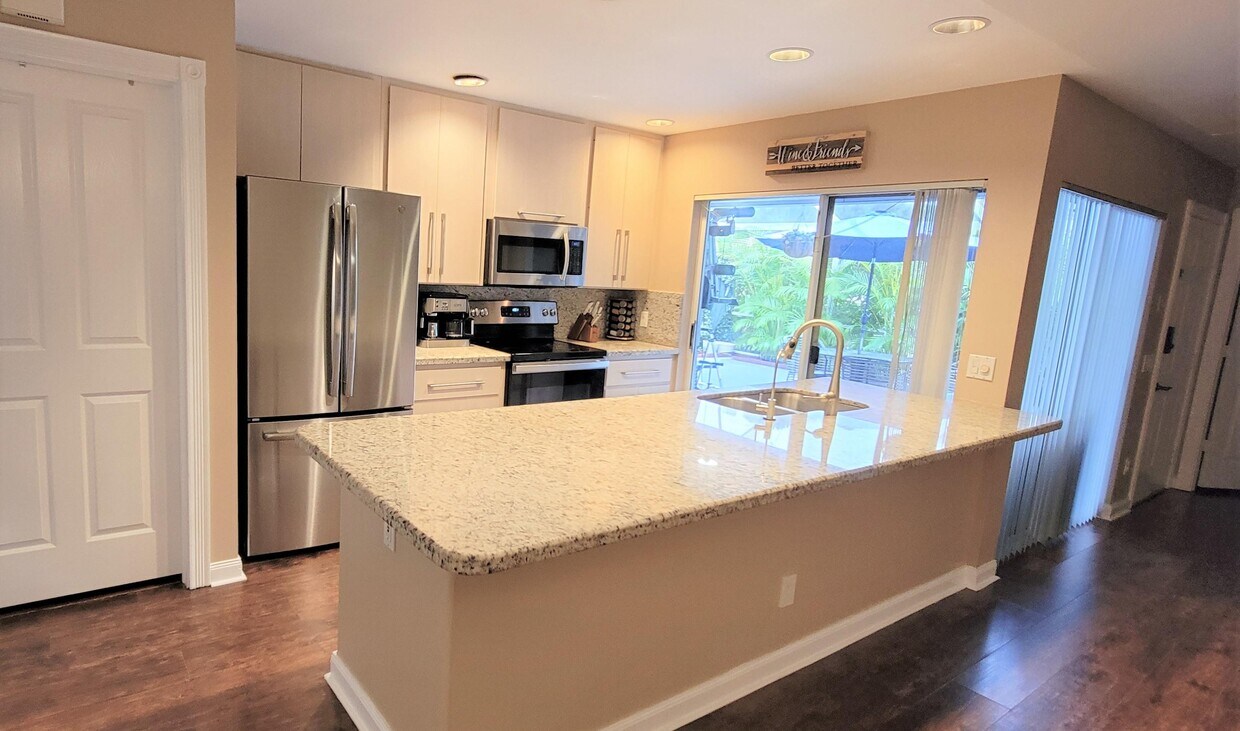 Foto principal - 3203 Pin Oak Ct