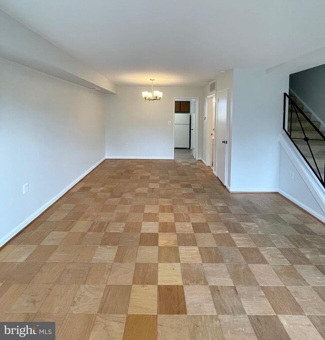 Building Photo - 3724 Ingalls Ave