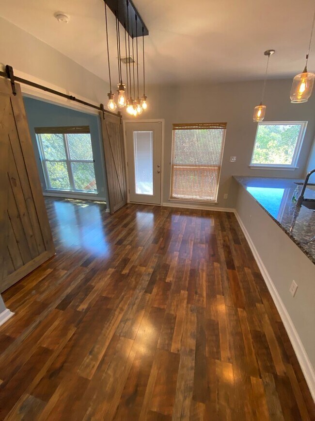 Foto del edificio - 12402 Jacobs Pond