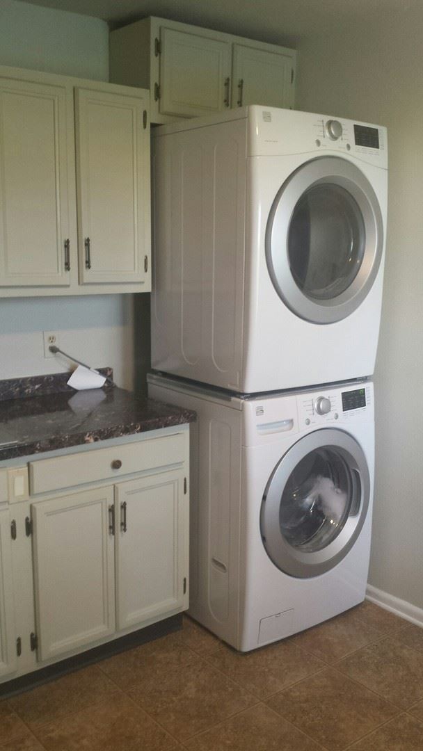 Building Photo - 2 br, 1 bath House - 234 3rd Ave. W. #1N