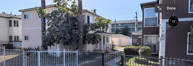 Foto del edificio - 6107 S Hobart Blvd