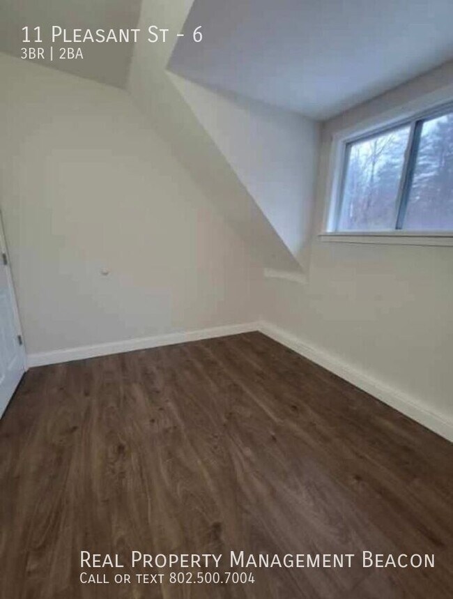 Foto del edificio - 11 Pleasant St