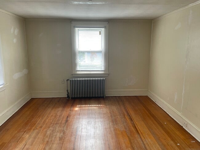 Building Photo - 60 Academy St