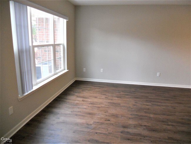 Foto del edificio - 49144 E Woods Dr
