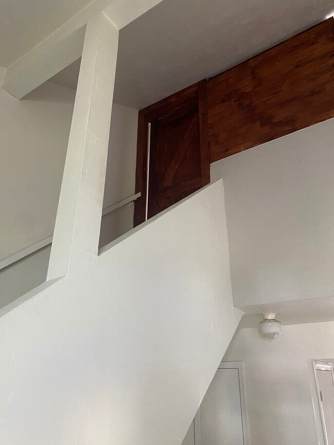 Building Photo - 1860 Nekoma Ct