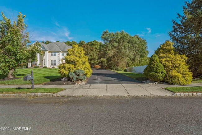 Building Photo - 4 Scottsdale Ct