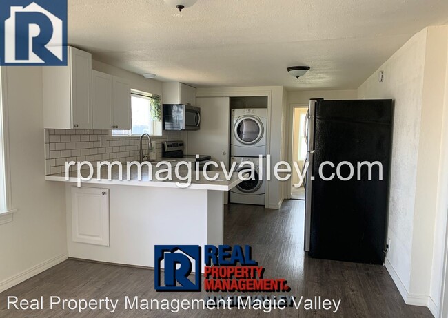 Building Photo - 2 br, 1 bath House - 705 Union Ave Propert...