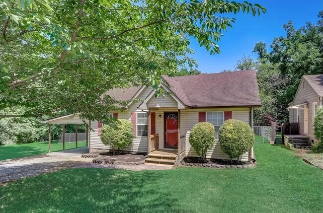 Photo - 100 Sadler Ct House