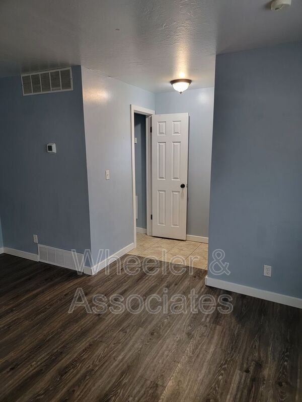 17 S 1450 W Unit 3, Clearfield, UT 84015 Condo for Rent in Clearfield