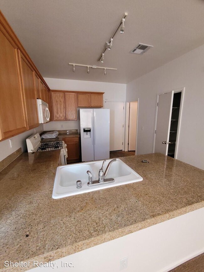 Foto del edificio - 3 br, 2.5 bath House - 9109 White Eyes Avenue
