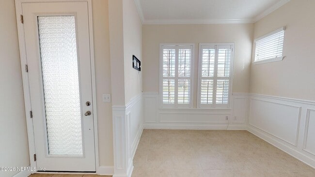 Building Photo - 203 Southern Oak Dr