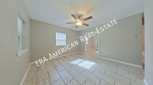 Building Photo - 507 Fir Ave