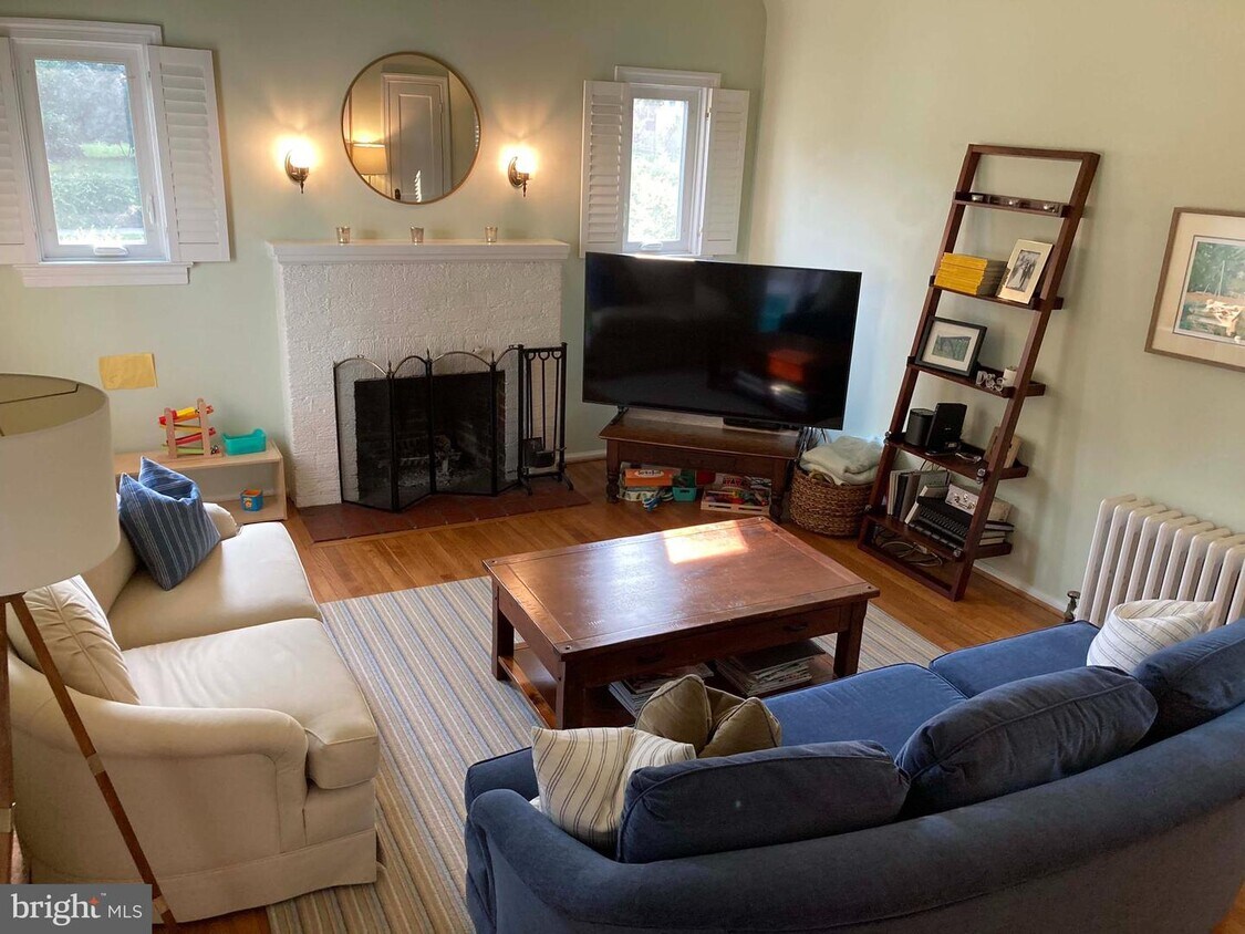 Foto principal - 515 S Wakefield St