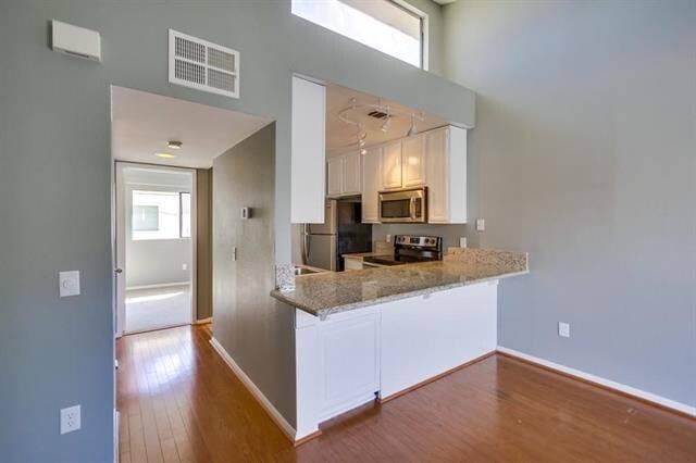 Building Photo - 4576 Hawley Blvd