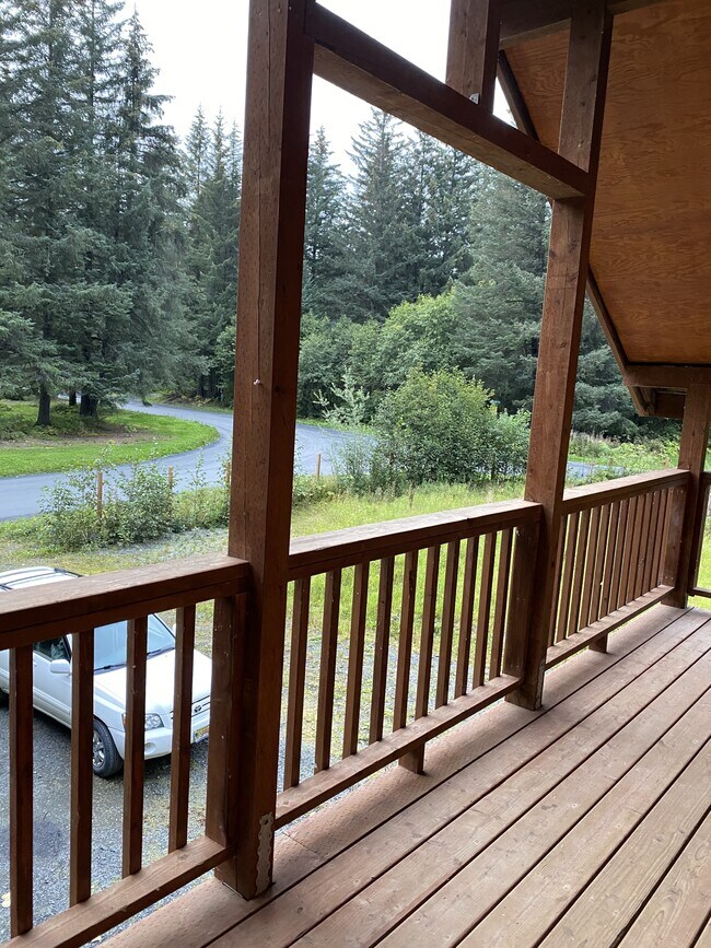 Foto del edificio - 10429 Bear Paw Dr