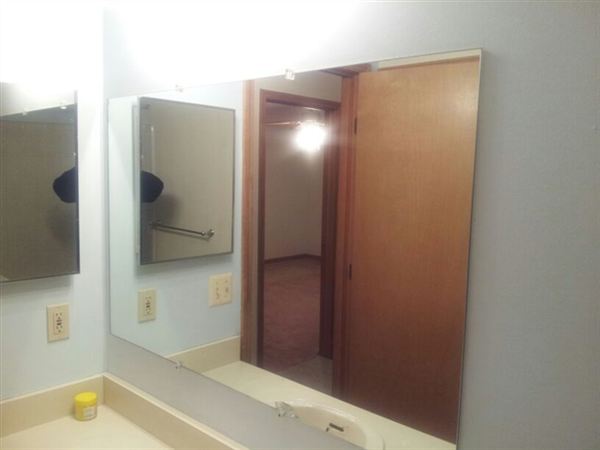 Building Photo - 30636 Oakridge Manor Dr