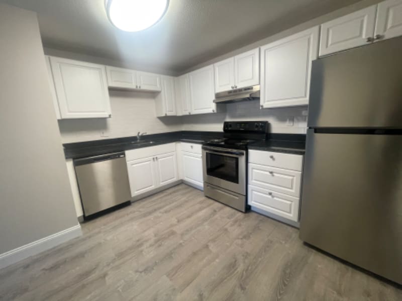 Photo - 799 Farm Rd (Marlborough, MA)