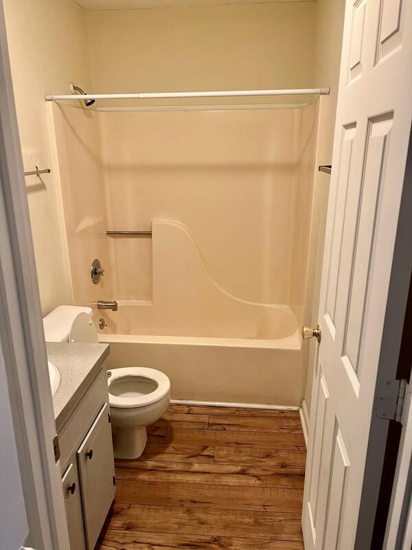 Foto del edificio - 1442 Riverview Rd