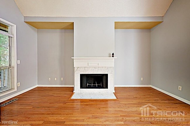 Building Photo - 4174 Chapel Valley Dr