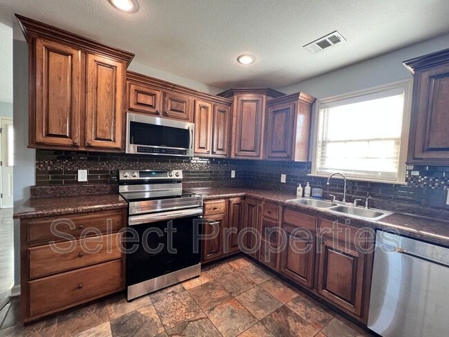 Foto del edificio - 201 County Rd 4063