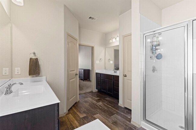 Building Photo - 5214 Rosehill Ridge Ct