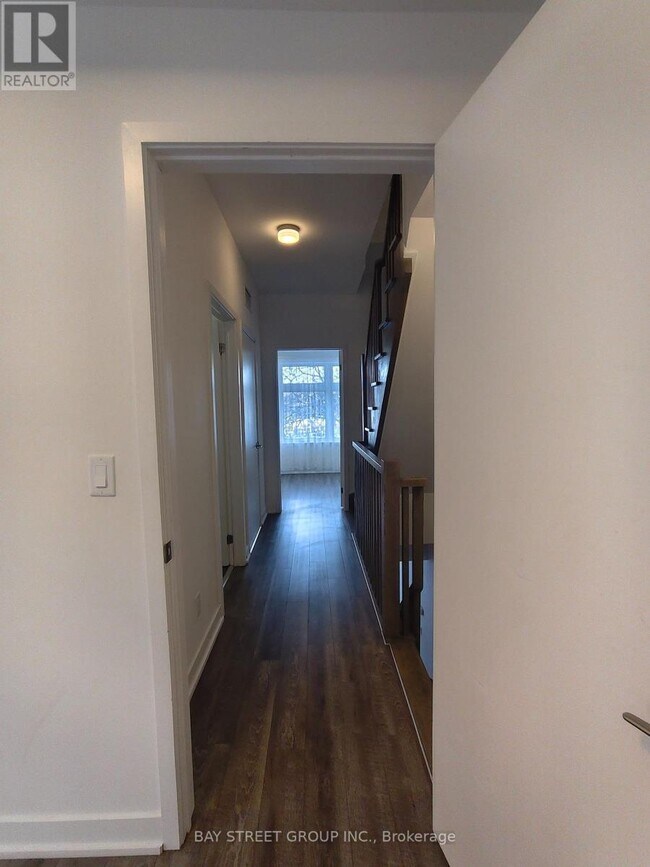 Photo du bâtiment - 10 Echo Point