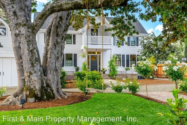 Building Photo - 6 br, 5.5 bath House - 2243 Redwood Road