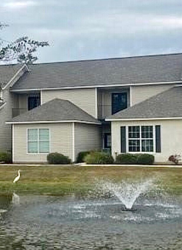 43250 Creek Cir Unit 104, Hammond, LA 70403 Condo for Rent in Hammond