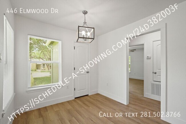 Foto del edificio - 446 Elmwood Dr