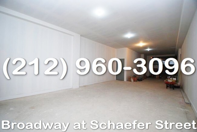 Tienda - 1668 Broadway