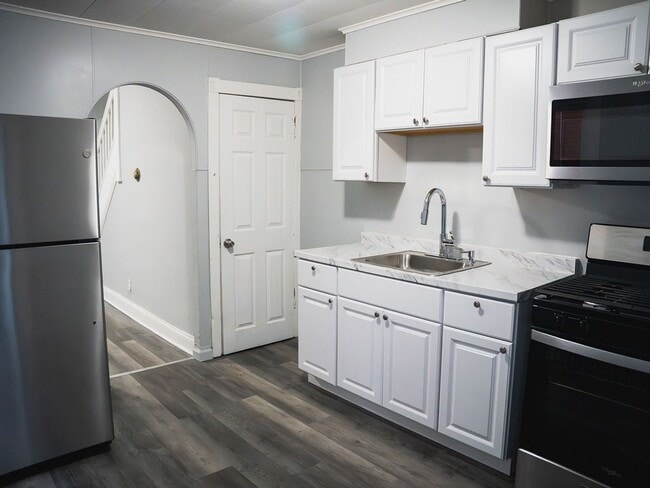 Foto del edificio - Fully Renovated 3-Bedroom Home for Rent in Allentown – Modern & Move-In Ready!