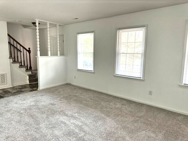 Photo - 4 bedrooms and 1.5 bathrooms-Skimino Hills House