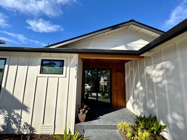 Foto del edificio - 1910 Raymond Ln