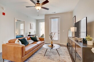 Building Photo - Wesmont