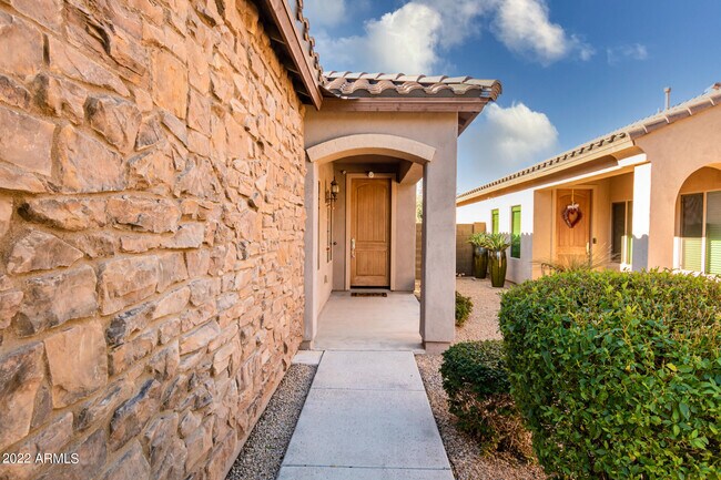 Building Photo - 3753 E Covey Ln