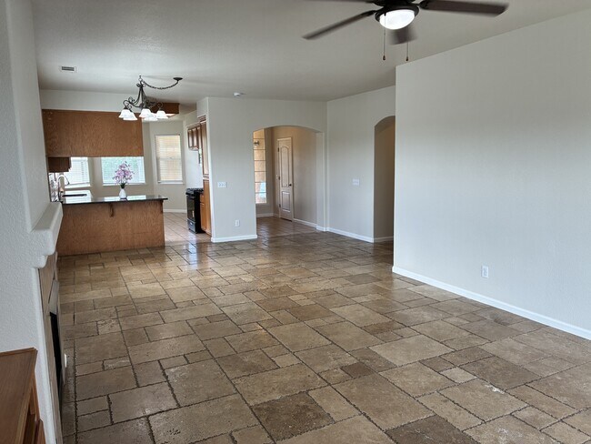 Foto del edificio - 3197 Dinkey Creek Ave