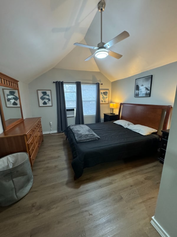 Building Photo - 1221 N Dearborn St